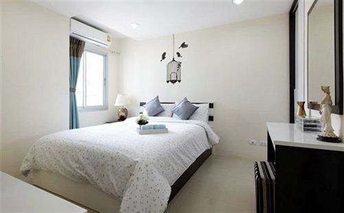Cs Residence Bangkok Bagian luar foto