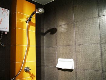 Cs Residence Bangkok Bagian luar foto