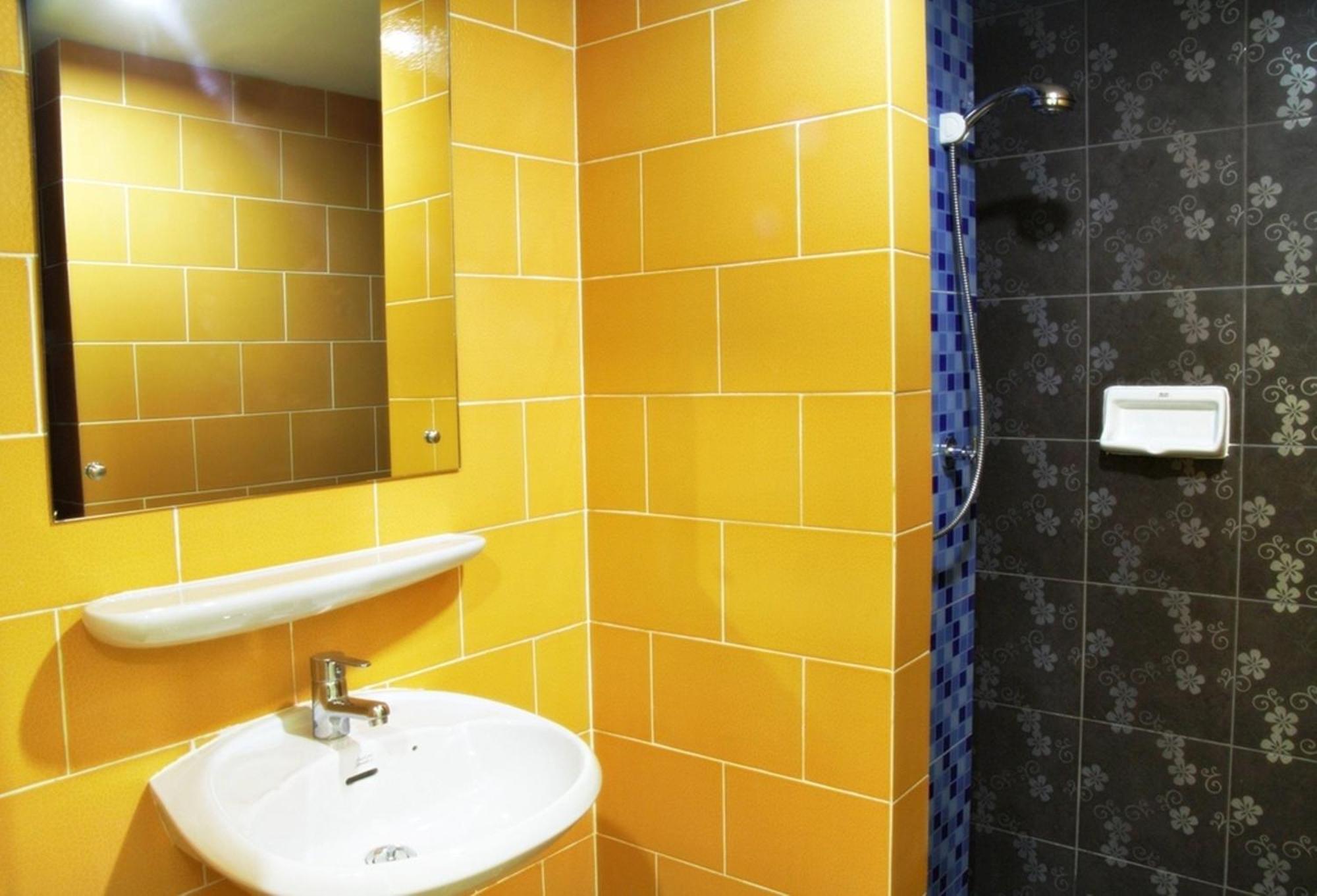 Cs Residence Bangkok Bagian luar foto