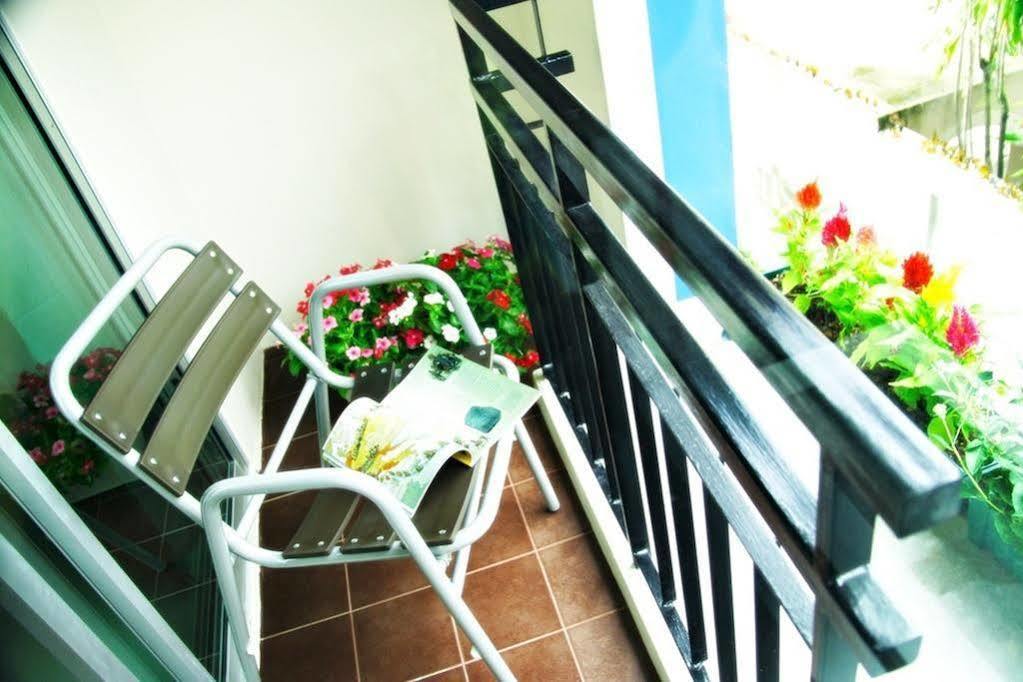 Cs Residence Bangkok Bagian luar foto