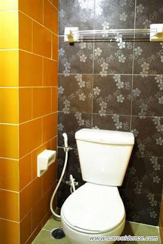 Cs Residence Bangkok Bagian luar foto